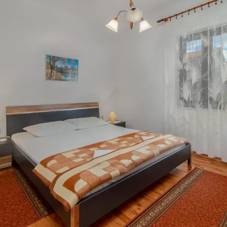 3 Bedroom Awesome Apartment In Novi Vinodolski Exterior photo