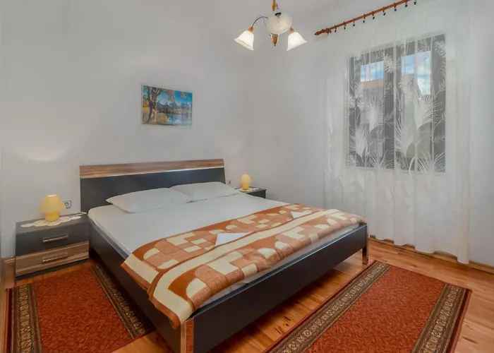 3 Bedroom Awesome Apartment In Novi Vinodolski