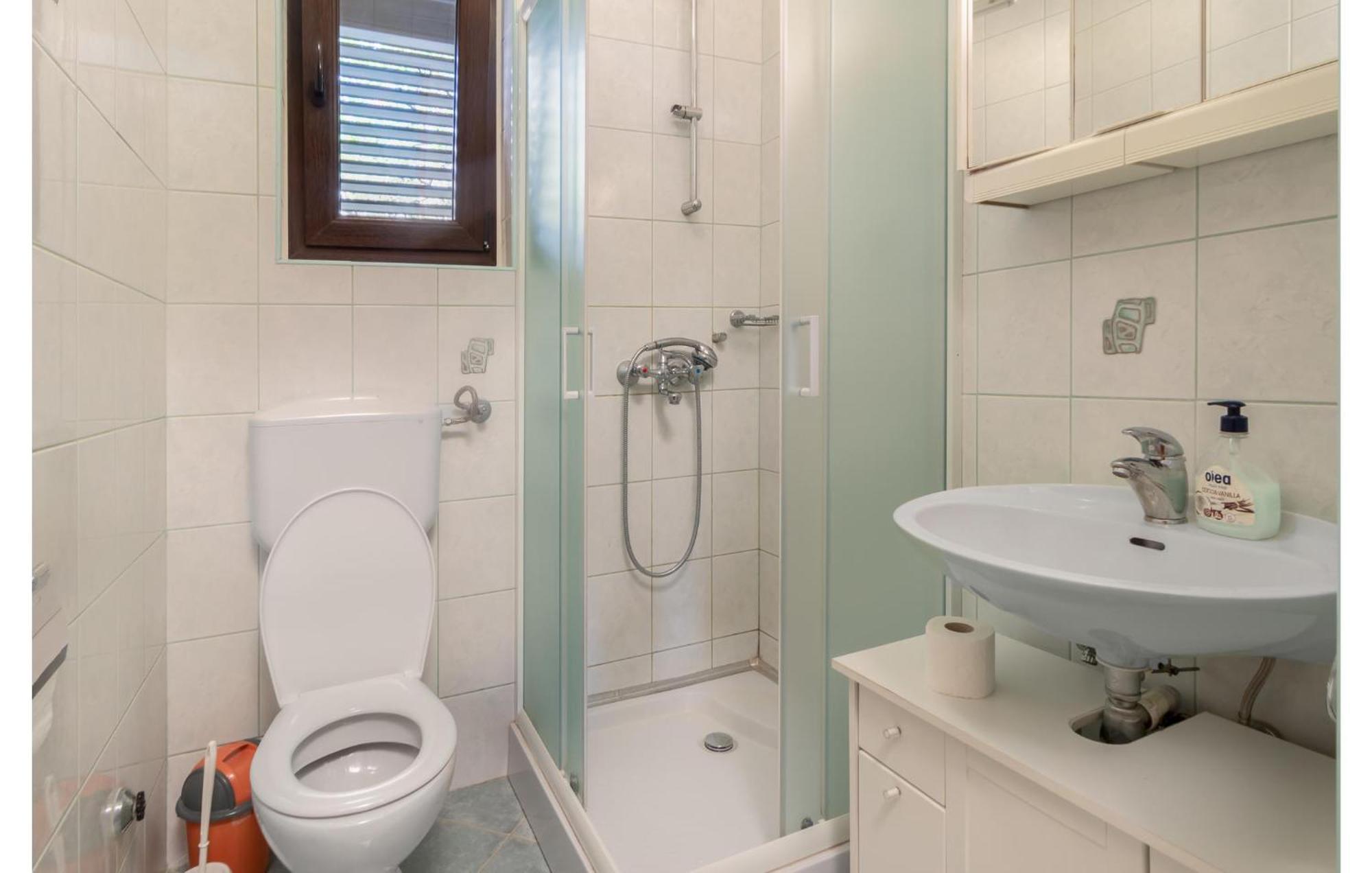 Apartma 3 Bedroom Awesome In